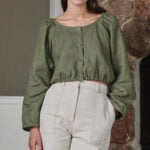 Women's Ultra-Short Linen T-Shirt with Long Sleeves and Crew Neck